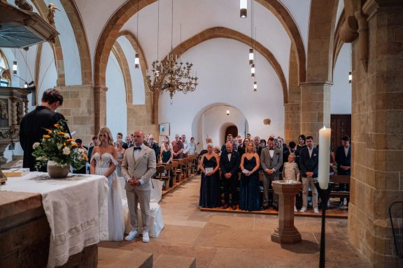 Kirchliche Trauung in der Peter-und-Pauls-Kirche Heepen in Bielefeld